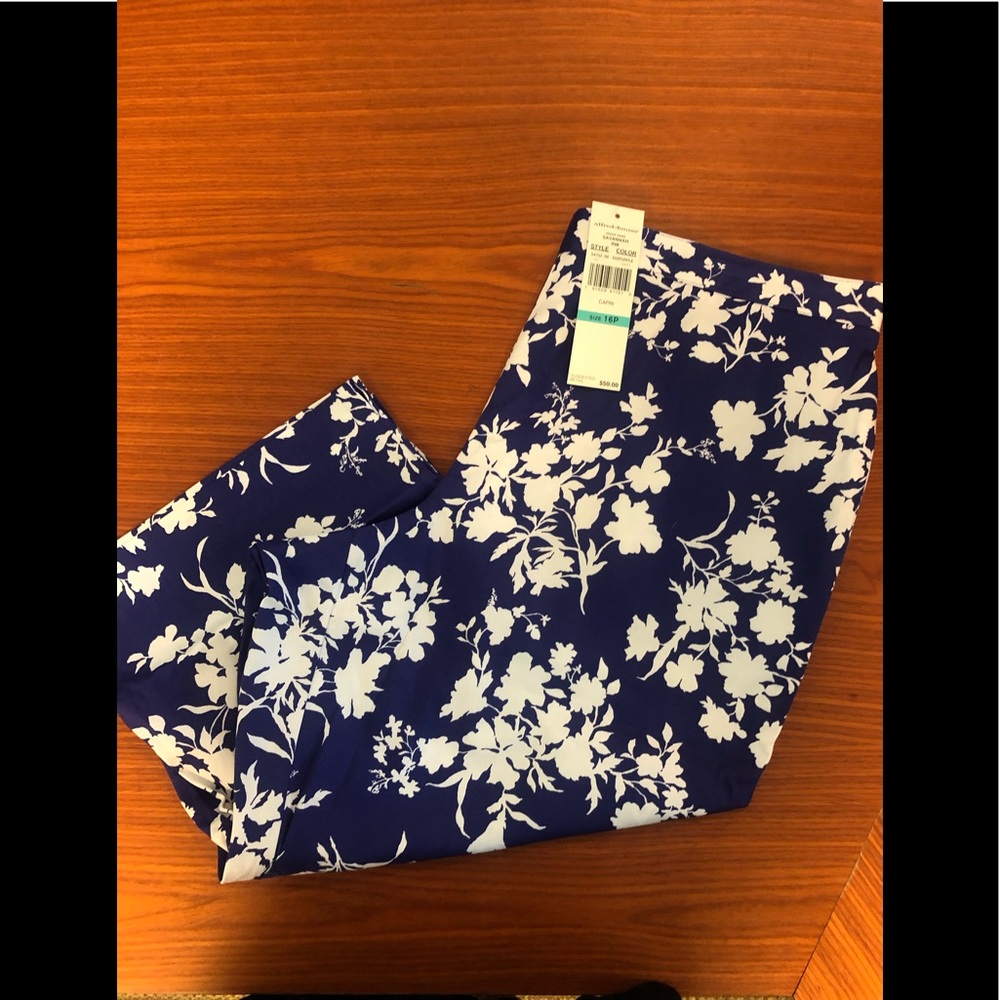 Hawaiian print capris